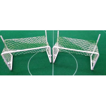 Subbuteo Andrew Table Soccer Professional Zeus II Goals with Green White Nets